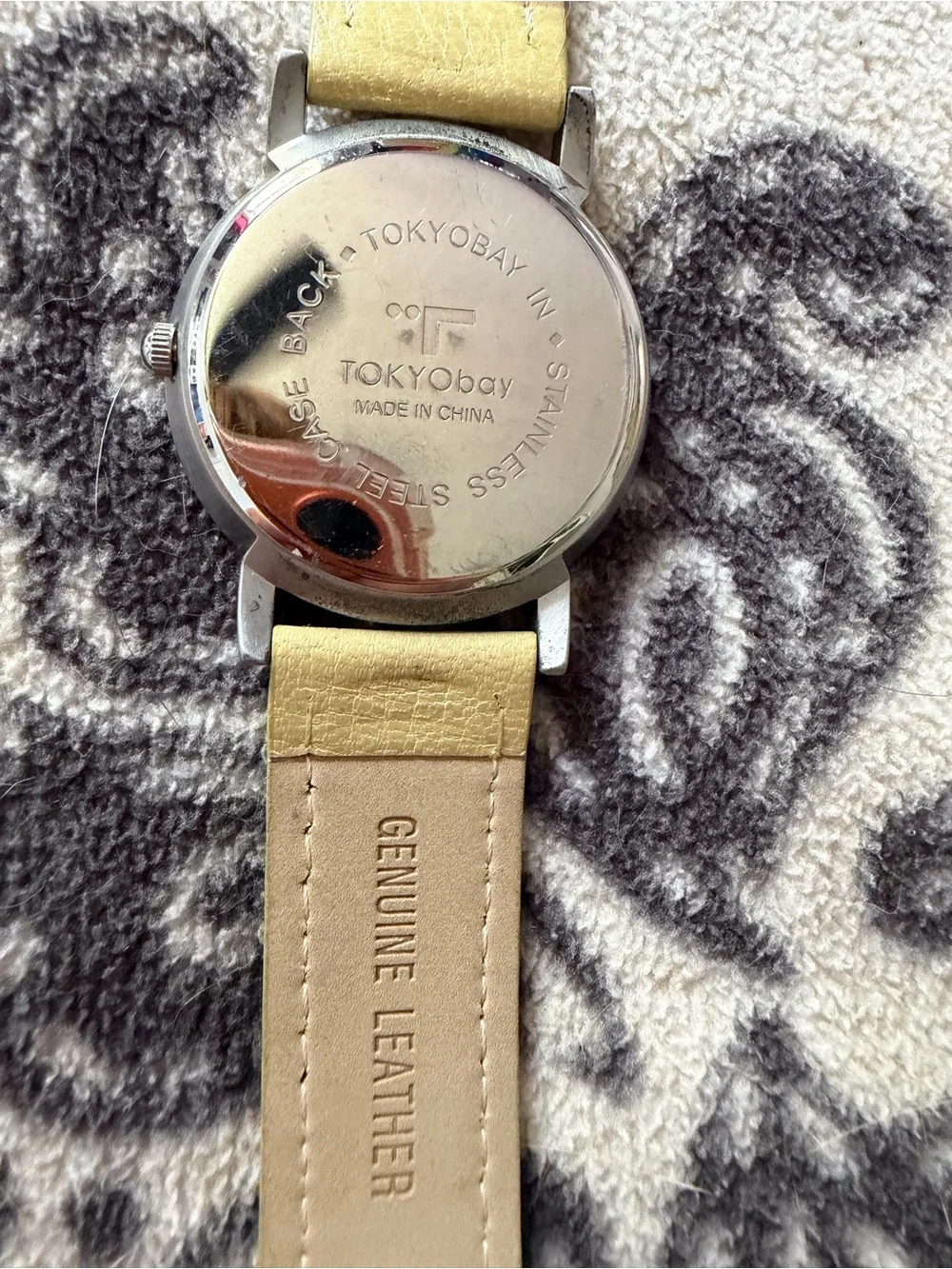 Yellow Leather Strap Wristwatch